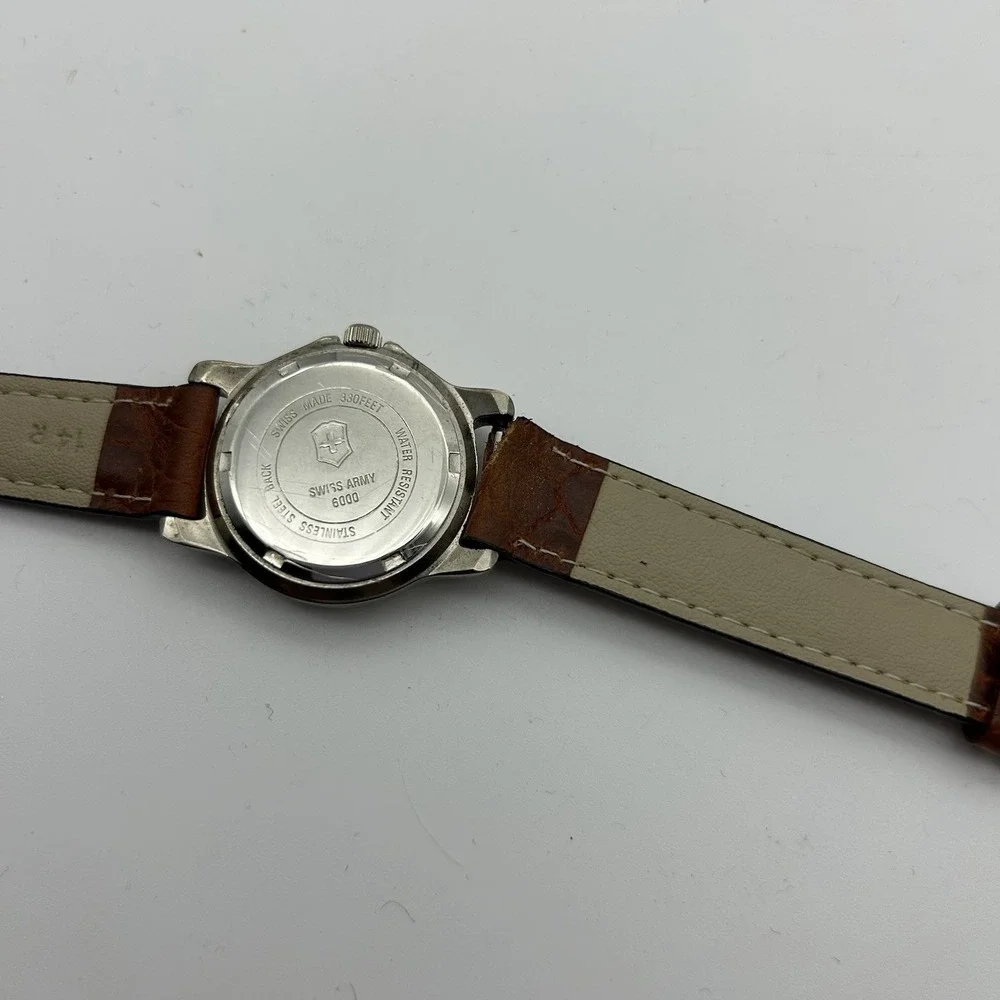 Vintage‎ Swiss Army women's 6000 watch for Part Only Water Resistant 330 Feet